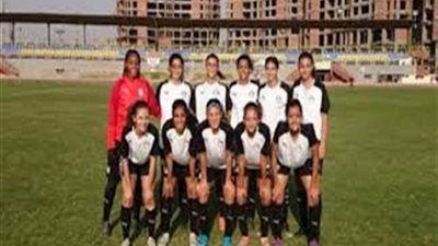 منتخب الكرة النسائية تحت 20 سنة يؤدى مرانه الأول بالجزائر