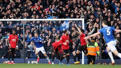 إيفرتون يتعادل مع مانشستر يونايتد 1/1