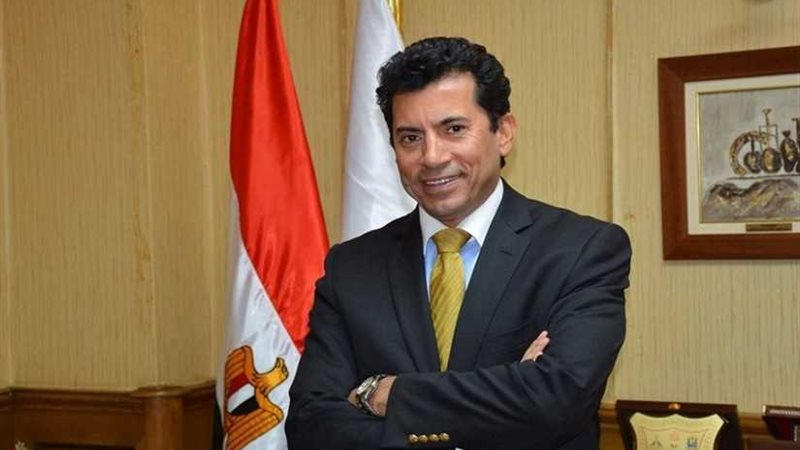 وزير الرياضة يهنئ