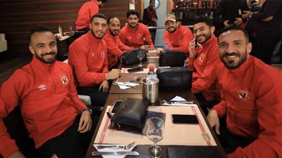 بعثة الأهلي تصل إلى جوهانسبرج لمواجهة صن داونز بدوري 