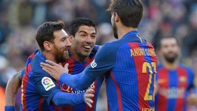 برشلونة يدك شباك ألافيس بهدفين في الشوط الأول