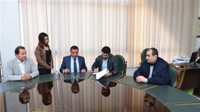 بالصور.. إيروسبورت يجدد التعاقد مع أحمد حسن وهادي خشبة