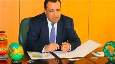 تقارير مغربية: السكرتير العام للكاف يتقدم باستقالته