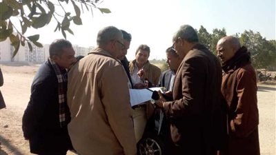 تسليم أرض المدينة الصناعية بعرب مطير بالبداري للمقاول لبدء توصيل المرافق