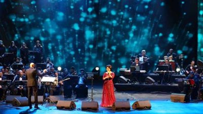 حفل شيرين في القاهرة يمر دون زلات لسان (صور)