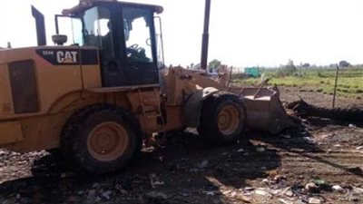 حملات للنظافة ورفع المخلفات بشوارع بني مزار بالمنيا