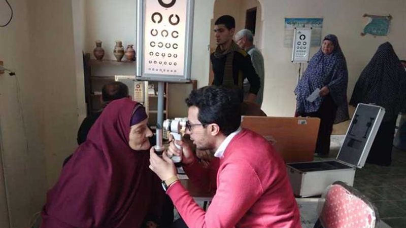 الكشف على 777 مواطنًا