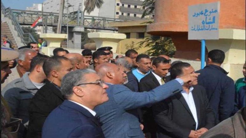 وزير النقل لمدير