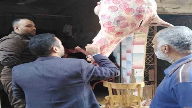 غلق مطعم أسماك ومحل
