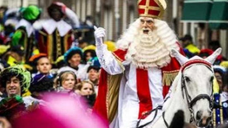 الزينة المخللة والمصابيح