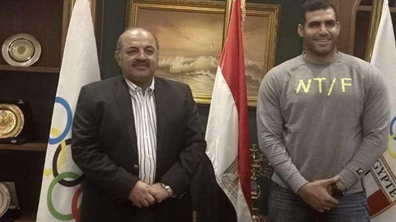 حطب يجتمع مع إيهاب