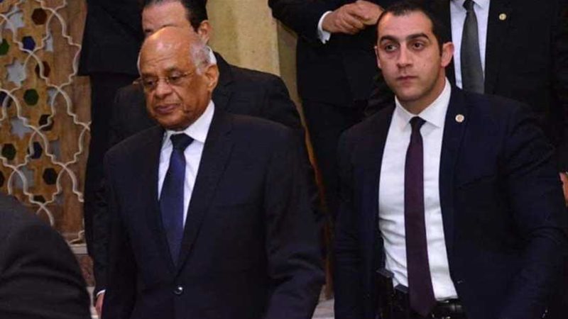 بالصور.. رئيس البرلمان