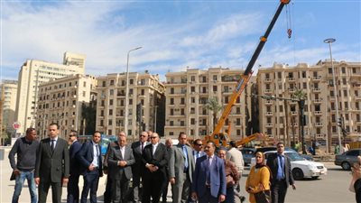 استعداداً للافتتاح.. الانتهاء من طلاء واجهات مباني التحرير