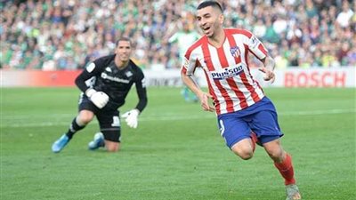 أتلتيكو مدريد يفوز على ريال بيتيس بهدفين مقابل هدف في الدوري الأسباني