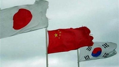 اليابان والصين وكوريا الجنوبية تتعهد بتسريع التوصل لاتفاقية التجارة الحرة