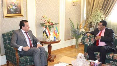 وزير التعليم العالي يبحث آليات التعاون مع سفير إثيوبيا