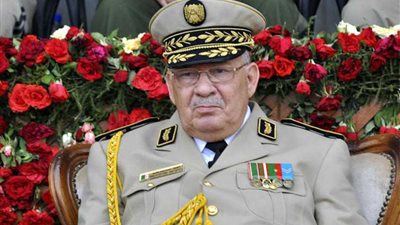 عاجل.. وفاة رئيس أركان الجيش الجزائري أحمد قايد صالح