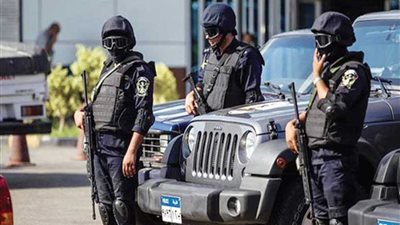 الشرطة تنجح في إعادة 3 أطفال لأهليتهم ضلوا الطريق بالقاهرة