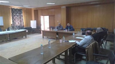 دورة تدريبية للعاملين في الصحة المهنية والخدمة الاجتماعية
