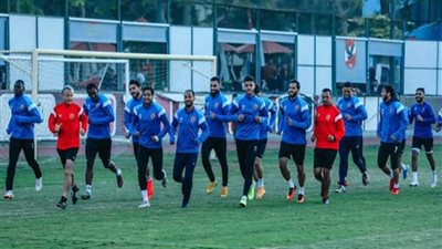 بدون راحة.. الأهلي يواصل تدريباته بعد لقاء الاتحاد استعدادًا لبلاتينيوم