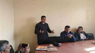 المخاطر الصحية للزواج المبكر في ندوة لإعلام المنيا بقرية شلقام