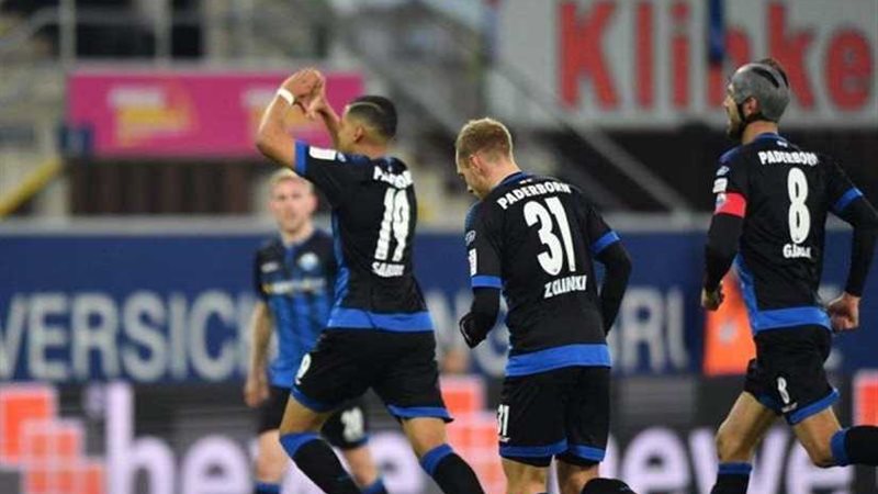 بادربورن يفوز علي