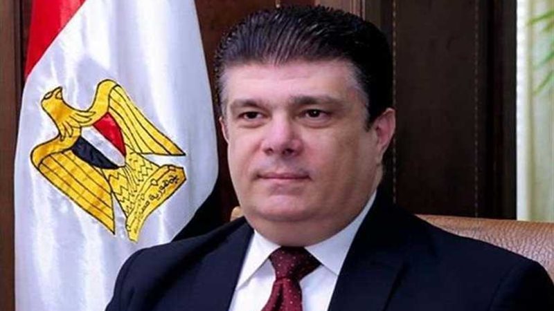 زين يهنئ أسامة هيكل