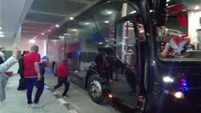 ‎وصول حافلتي الأهلي والاتحاد السكندري لاستاد القاهرة‎