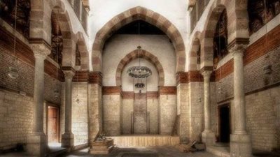 نجوم الأصوات والمواهب الذهبية بـ