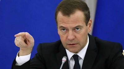 رئيس الوزراء الروسي يكلّف الحكومة بصياغة تدابير الرد على حزمة جديدة من عقوبات واشنطن