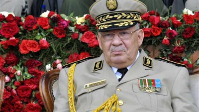 حزب جبهة التحرير الوطني الجزائري ينعي الفريق قايد صالح