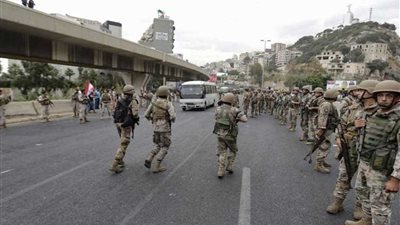 أعياد الميلاد تعيد فتح بعض الطرق في لبنان