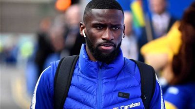 صحف بريطانيا تسلط الضوء على واقعة العنصرية خلال لقاء تشيلسي وتوتنهام