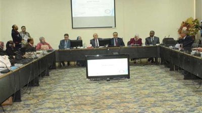 رئيس جامعة أسيوط يشيد بمستوى العمل بكلية الطب بعد فوزها بجائزة التميز الحكومي