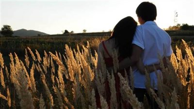 ٤ طرق لمنع صداقتك من التحول إلى الحب