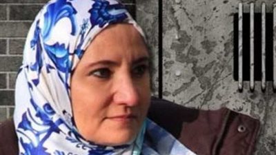 تجديد حبس علا القرضاوي وآخرين لاتهامهم بتمويل جماعة إرهابية