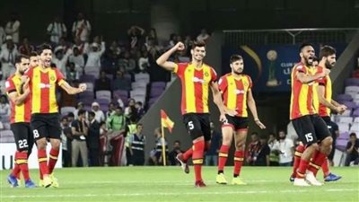الكاف يعاقب الترجي قبل مواجهة الزمالك 