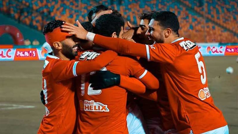 الأهلي يباغت الاتحاد