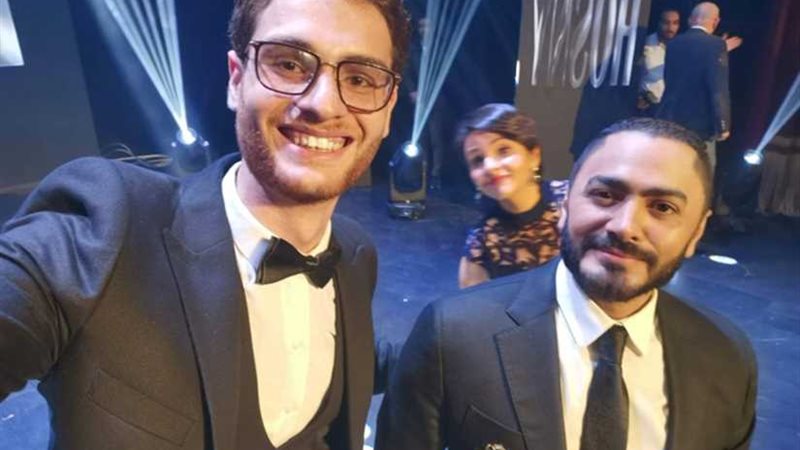 طالب بآداب حلوان