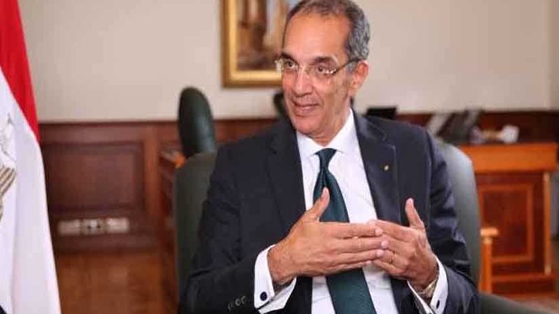 وزير الاتصالات يفتتح