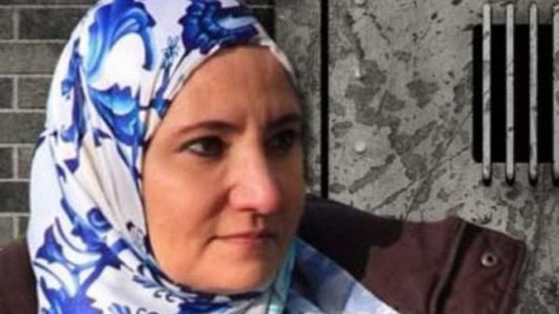 تجديد حبس علا القرضاوي