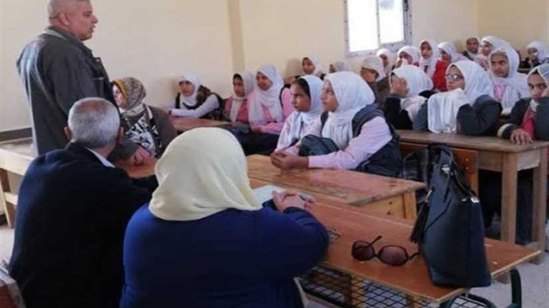 ندوات للتوعية في