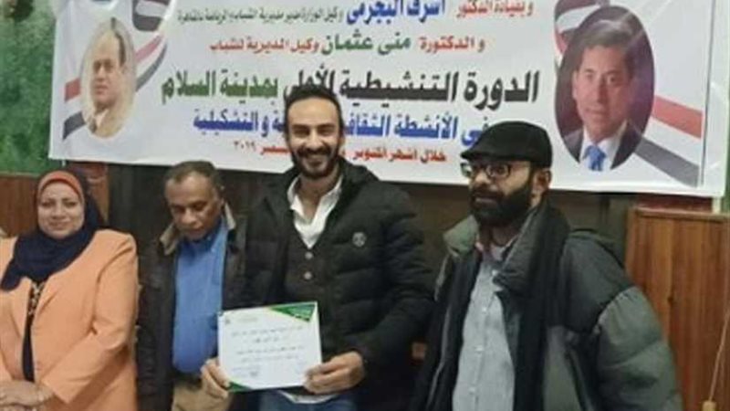 أحمد سمك سفيرًا للإنسانية