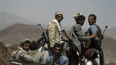 مقتل خمسة حوثيين بينهم قيادي في قصف للجيش اليمني بتعز