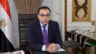 رئيس الوزراء يستعرض العدد الثالث من نشرة 