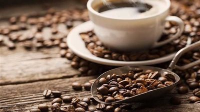 دراسة: 4 أكواب من القهوة يوميا تحد من زيادة الوزن