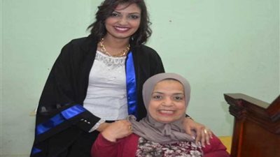 فكرة جديدة لصناعة ملابس للأقزام