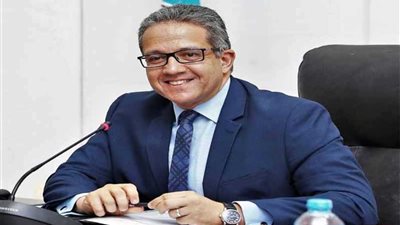 العناني يصدر قرارا بإعادة تشكيل لجنة الوظائف القيادية والإدارية والإشرافية بالوزارة