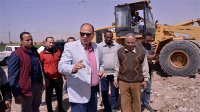 محافظ أسيوط يترأس حملة لرفع مخلفات البناء  