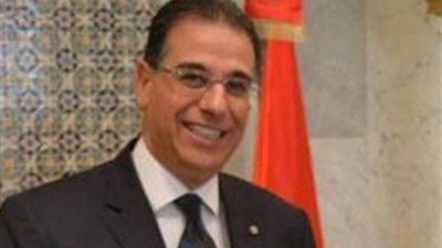 السفير المصري بتونس يطمئن على سلامة الجالية وبعثة الزمالك